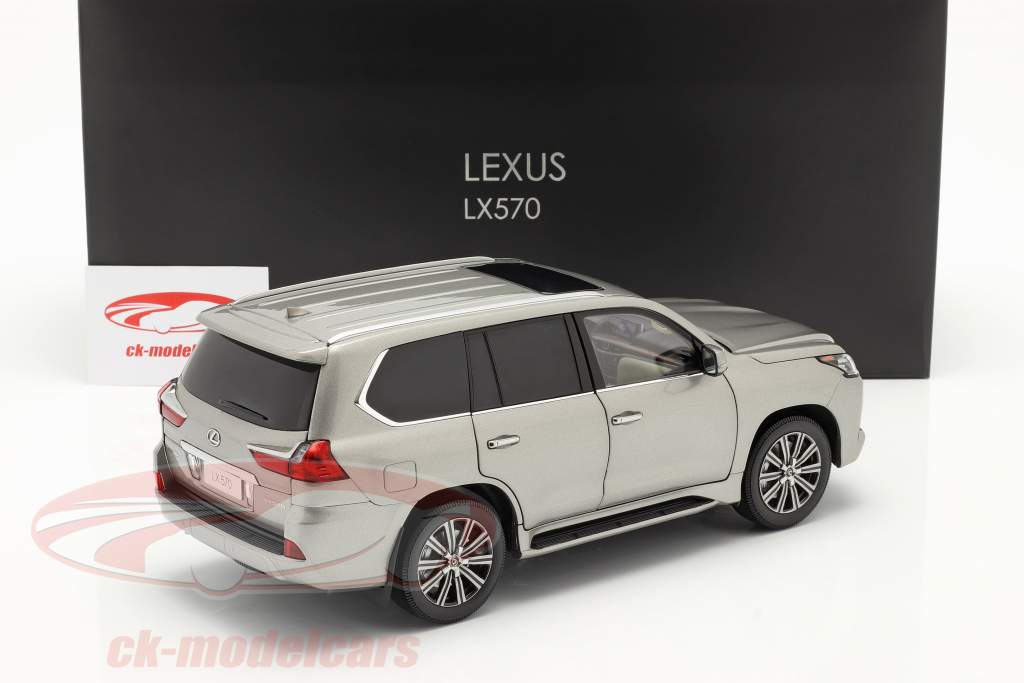 【Nori】kyosho 1/18 LEXUS LX570ソニッククォーツ Nori様専用】kyosho 1/18 LEXUS LX570ソニッククォーツ
