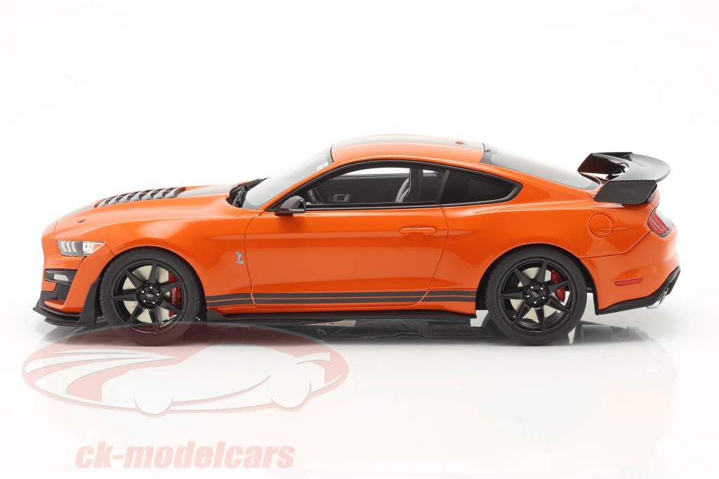 Ford Mustang Shelby GT500 Byggeår 2020 twister orange / sort 1:18 GT-Spirit