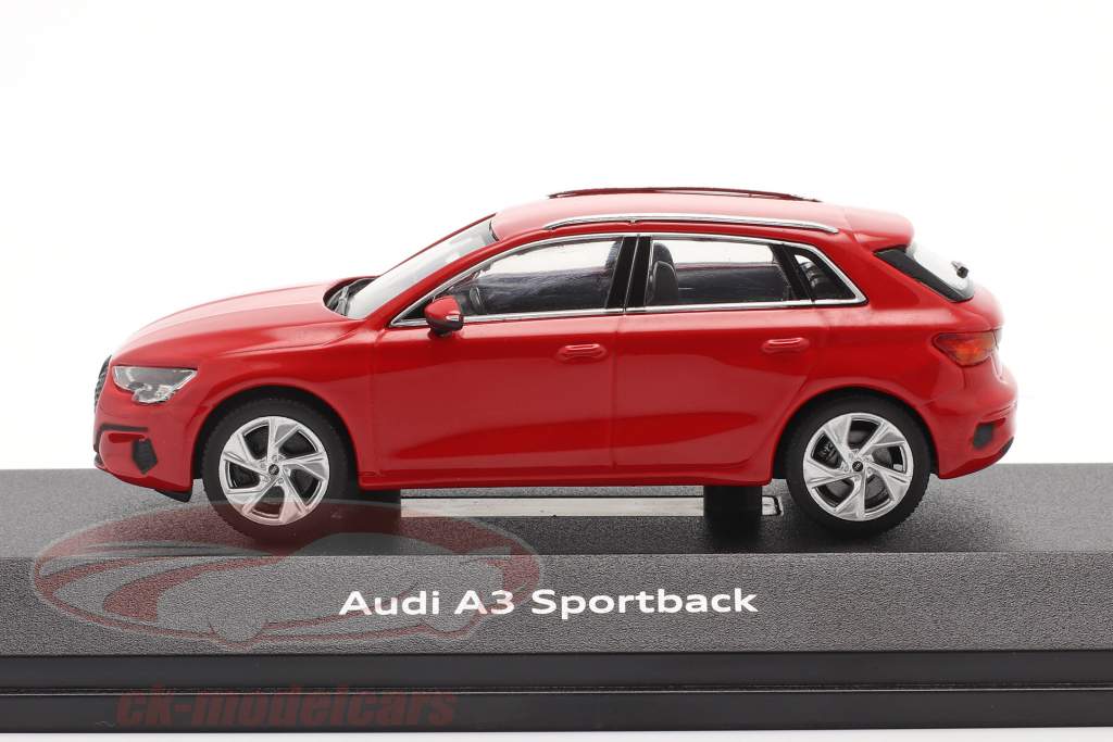 Audi A3 Sportback Année de construction 2020 tango rouge 1:43 iScale