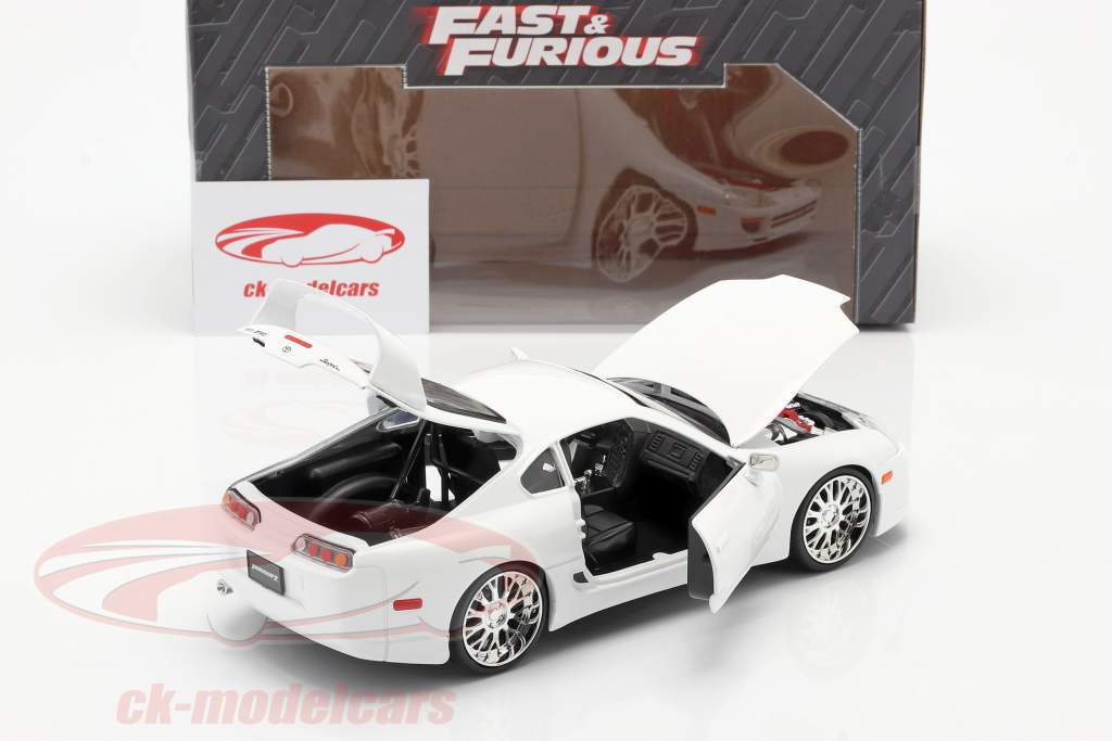电影:速度与激情7~布莱恩驾驶的丰田 Supra 白色 1:24 佳达 Jada Toys