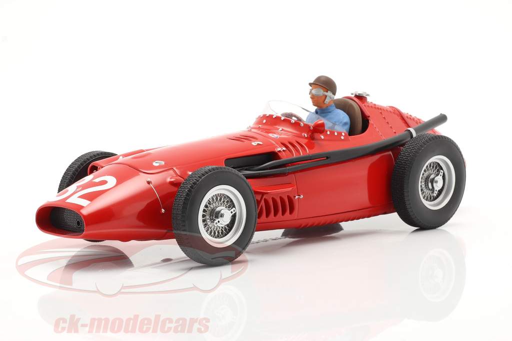 Set: Maserati 250F #32 Monaco GP World Champion F1 1957 with driver figure 1:18 CMR