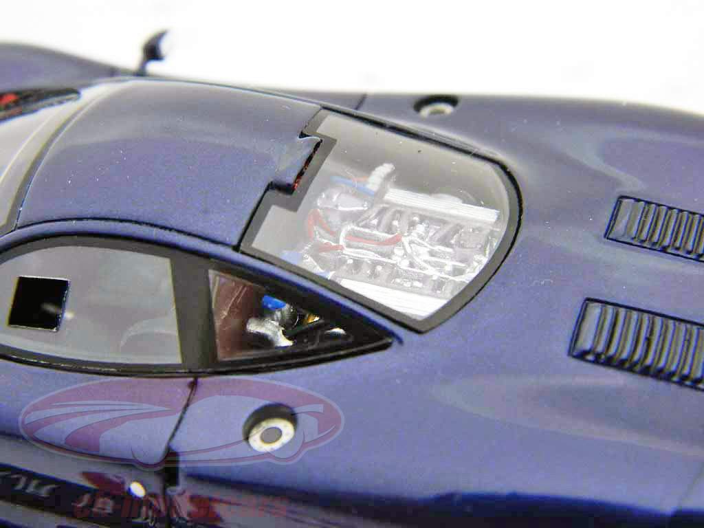 Jaguar XJR 15 1990 metallic blue 1:43 Spark