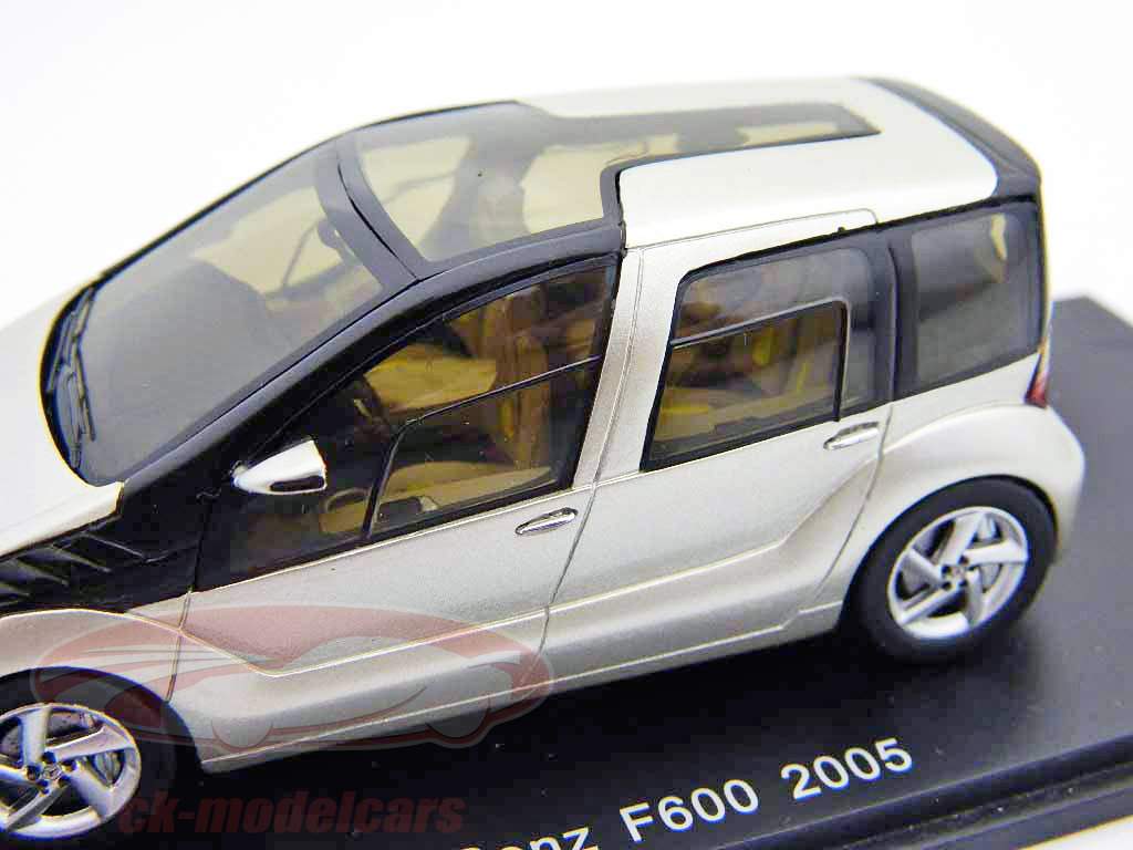 Mercedes-Benz F600 2005 silver 1:43 Spark  
