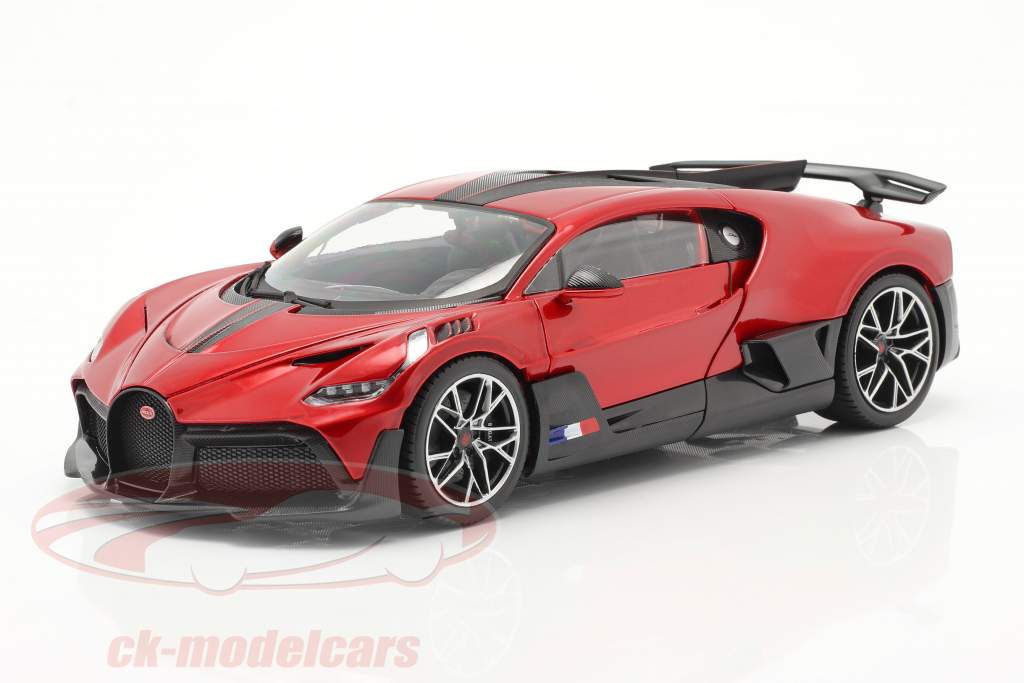 Bugatti Divo Año de construcción 2018 rojo / negro 1:18 Bburago