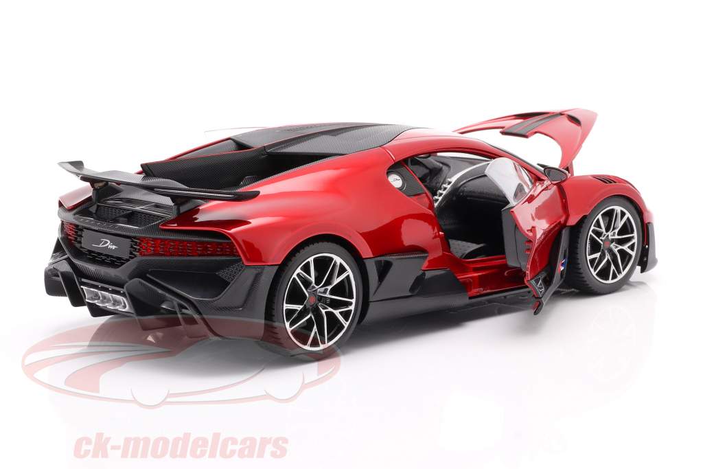 Bugatti Divo Année de construction 2018 rouge / noir 1:18 Bburago