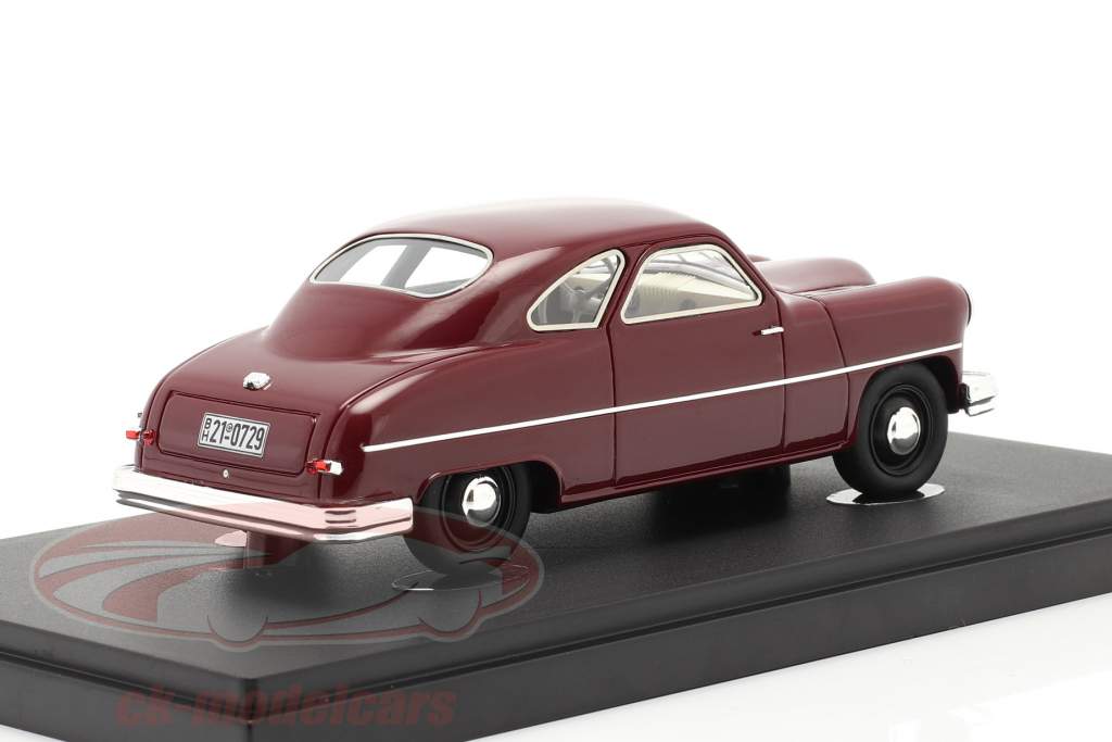 Staunau K400 Année de construction 1950 foncé rouge 1:43 AutoCult