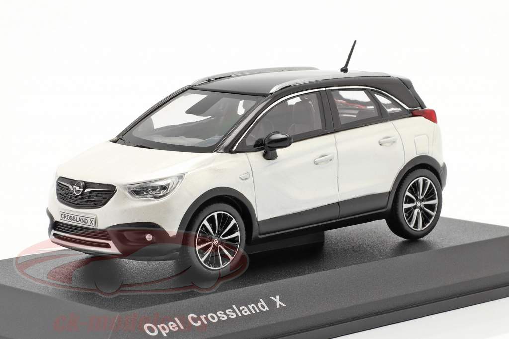 Opel Crossland X Ano de construção 2018 Branco metálico 1:43 iScale