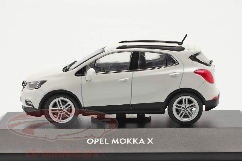 Opel Mokka X Année de construction 2012 Blanc 1:43 iScale