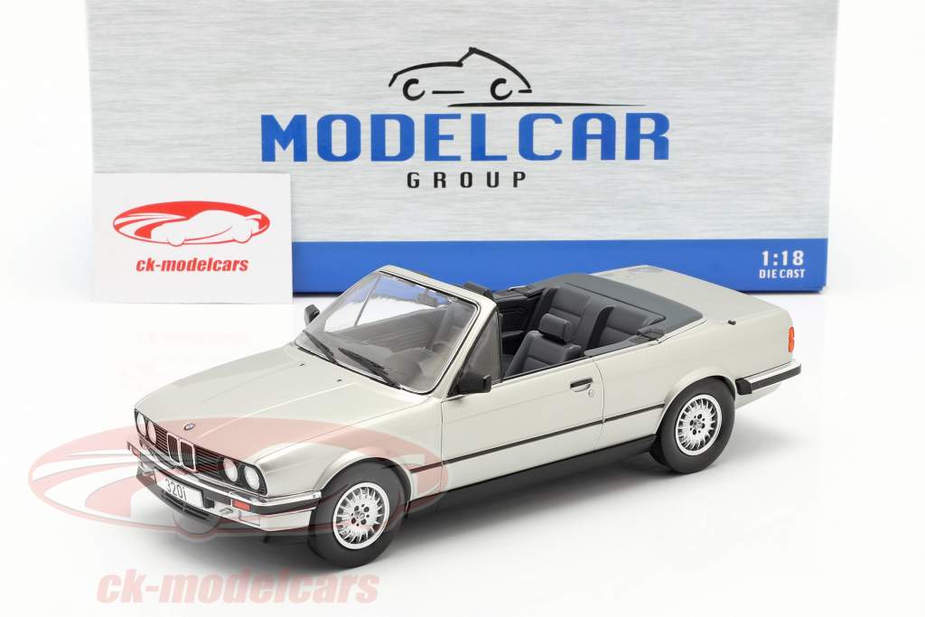 BMW 3 posti serie (E30) Cabriolet Anno di costruzione 1985 argento 1:18 ModelCar Group