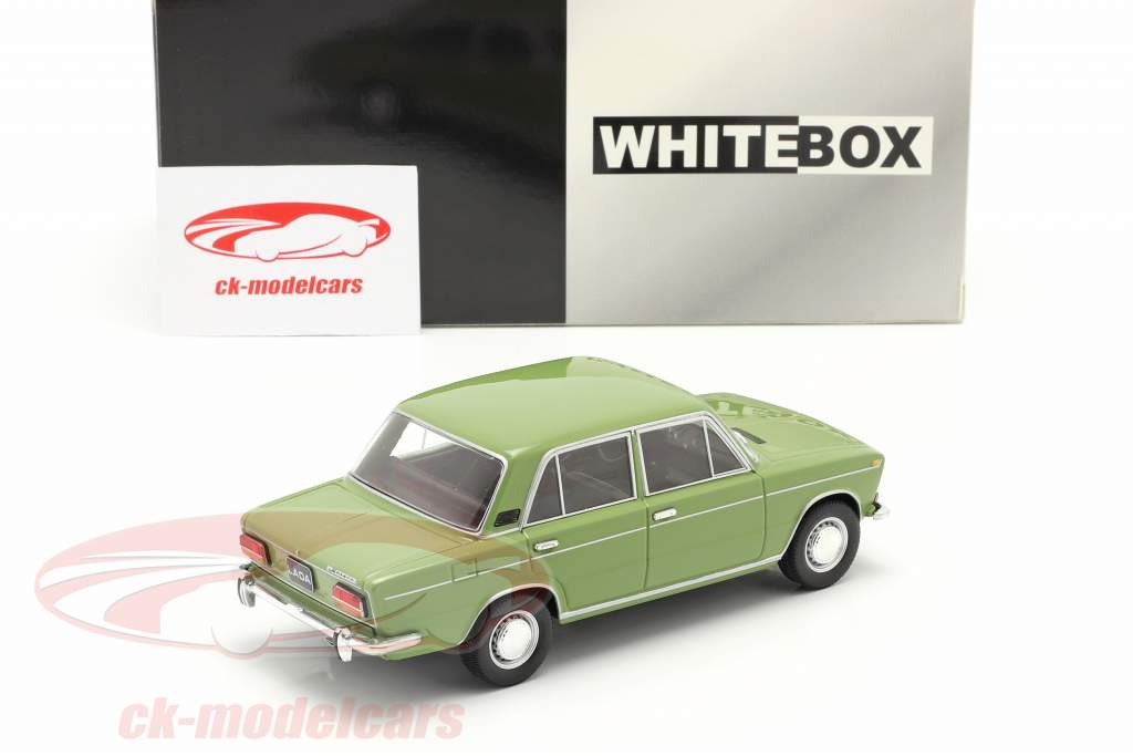 Lada 1500 Ano de construção 1977 verde 1:24 WhiteBox
