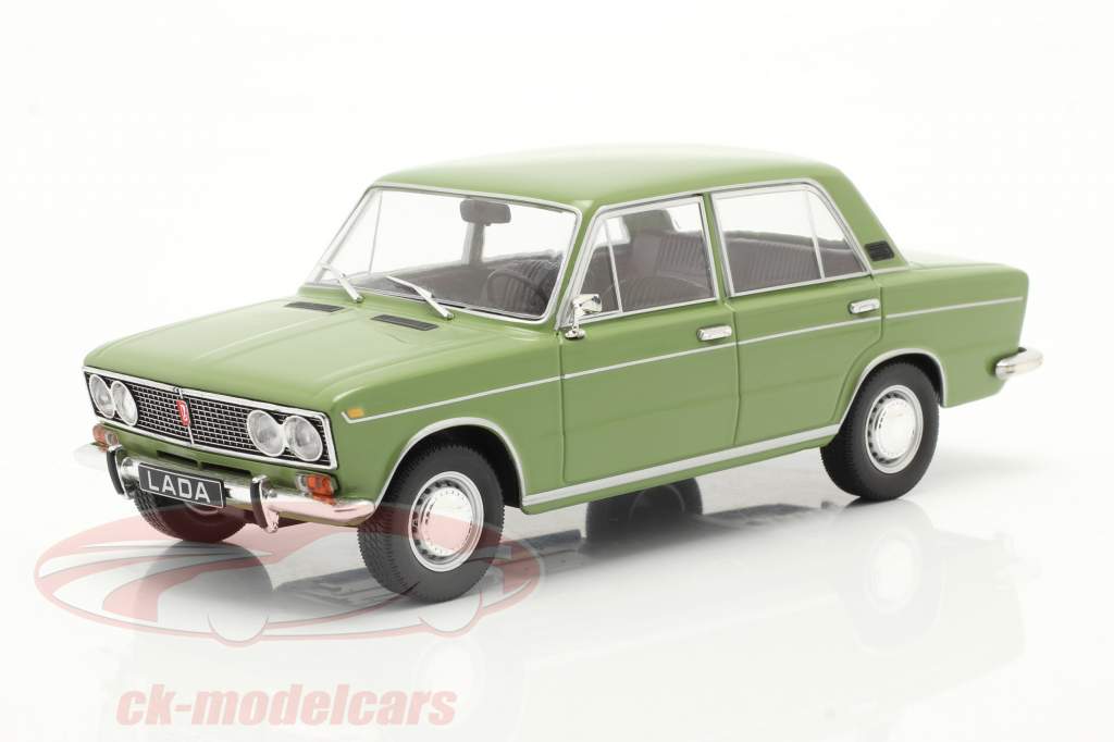 Lada 1500 Ano de construção 1977 verde 1:24 WhiteBox