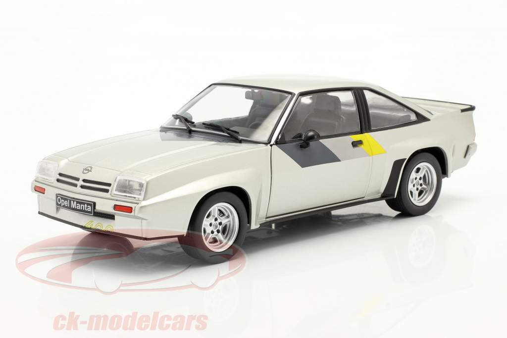 Opel Manta B 400 Année de construction 1981 argent 1:24 WhiteBox