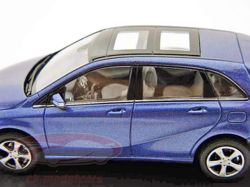 Mercedes-Benz Classe B B180 Bj. 2011 blu Norev 1:43