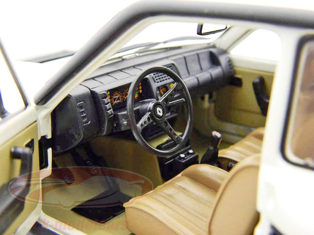 Renault 5 Turbo 2 perle hvid / perle hvide 1:18 UH Universal Hobbies