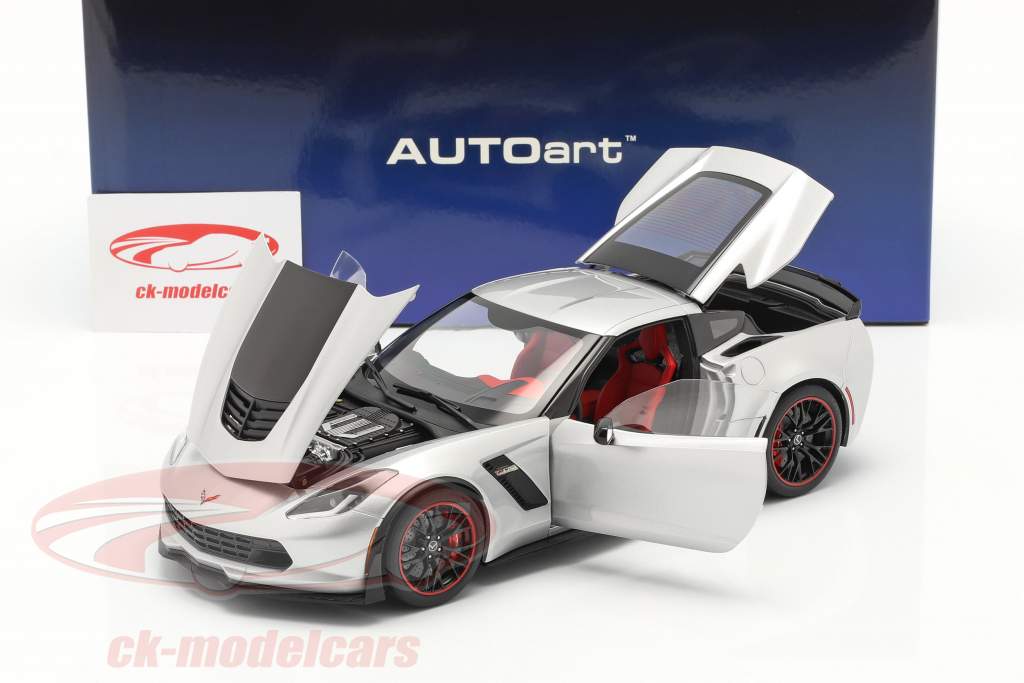 Chevrolet Corvette C7 Z06 Anno di costruzione 2014 argento 1:18 AUTOart