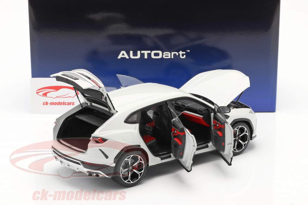 Lamborghini Urus 建設年 2018 白い メタリック 1:18 AUTOart