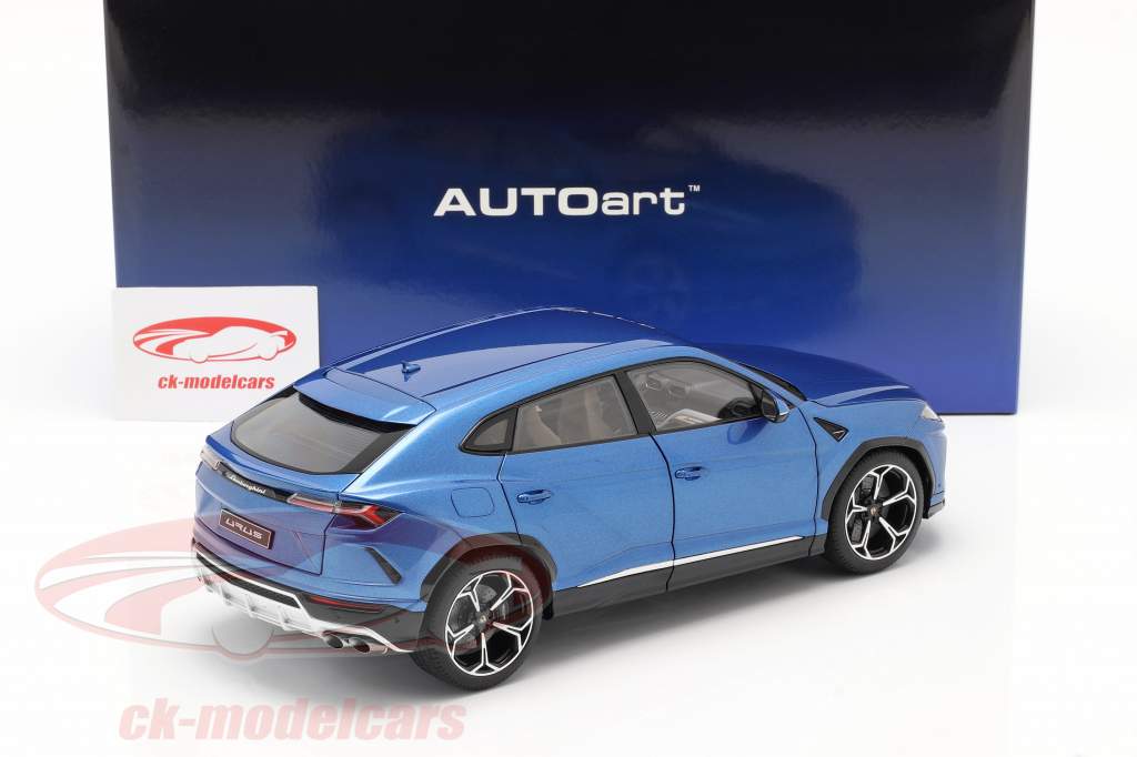 Lamborghini Urus year 2018 blue metallic 1:18 AUTOart