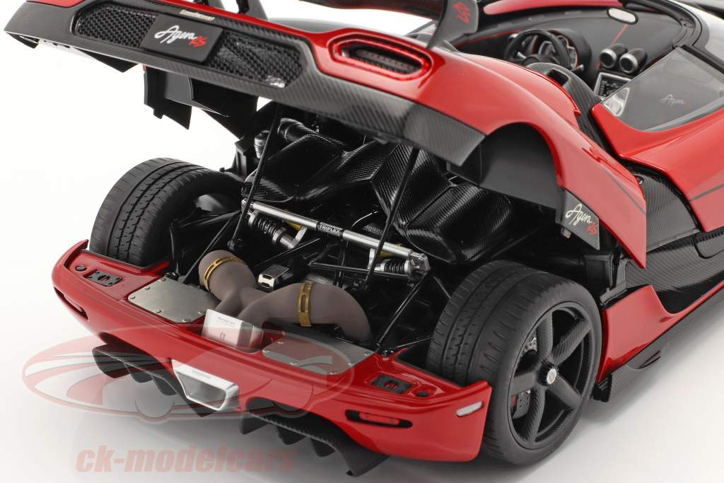 Koenigsegg Agera RS Bouwjaar 2015 Chili rood / koolstof 1:18 AUTOart