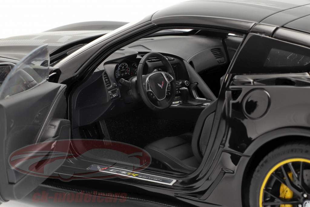 Chevrolet Korvet C7 Z06 C7R Edition 2015 glans zwart 1:18 AUTOart