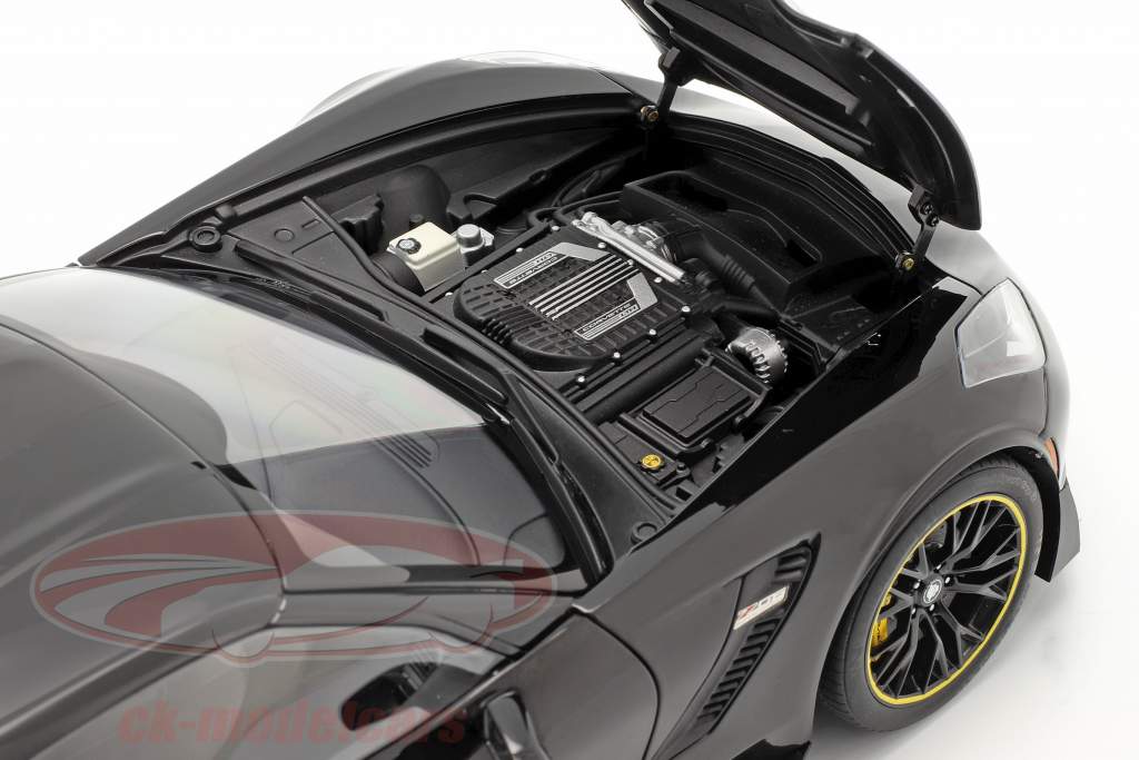 Chevrolet Corbeta C7 Z06 C7R Edition 2015 brillo negro 1:18 AUTOart