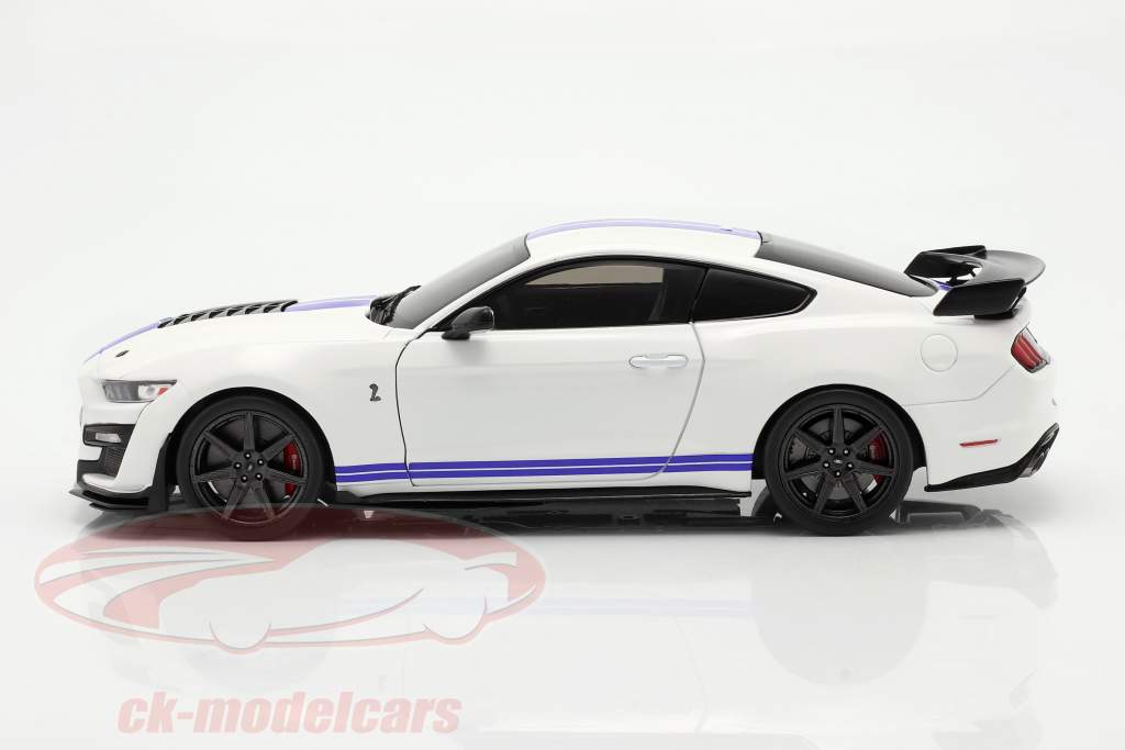 Ford Mustang Shelby GT500 Fast Track Baujahr 2020 weiß 1:18 Solido