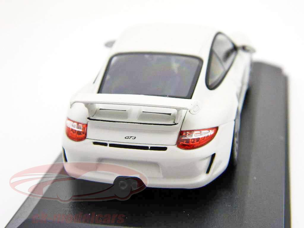 Porsche 911 GT3 2010 white 1:43 Minichamps