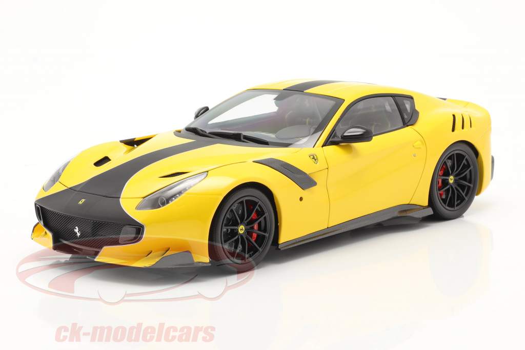 Ferrari F12 TDF Год постройки 2015 modena желтый / чернить 1:18 BBR
