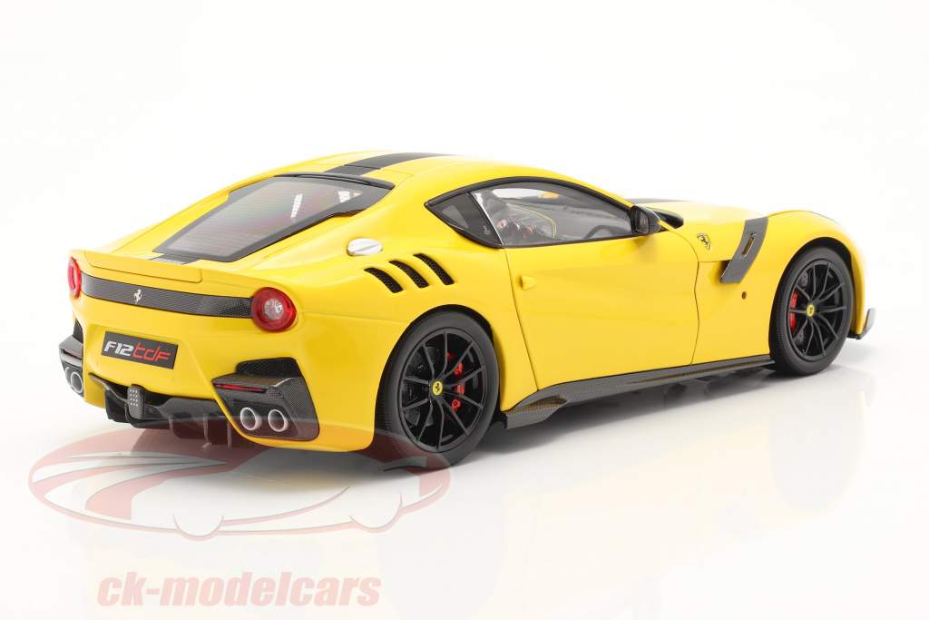 Ferrari F12 TDF Год постройки 2015 modena желтый / чернить 1:18 BBR