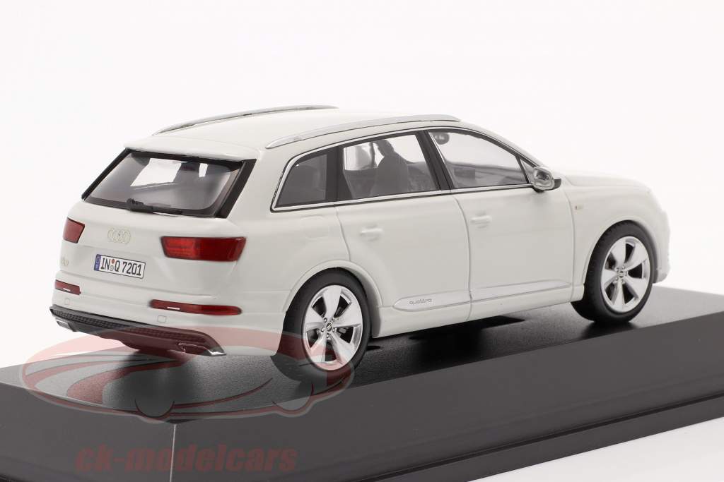 Audi Q7 Jaar 2015 gletsjer wit 1:43 Spark