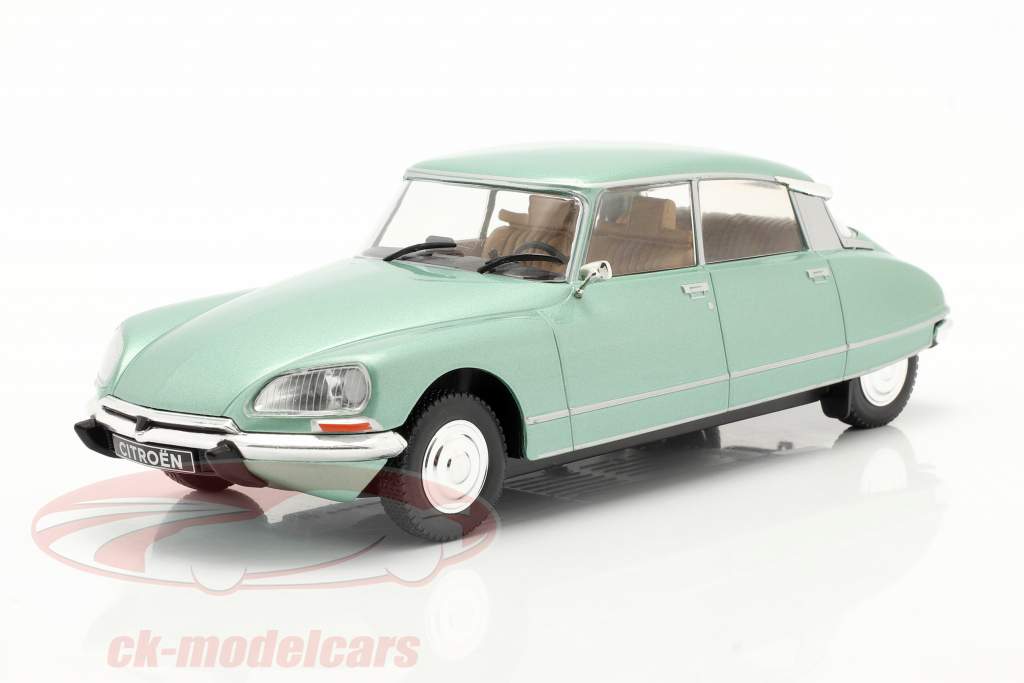 Citroen DS 23 Pallas Baujahr 1973 hellgrün metallic 1:24 WhiteBox