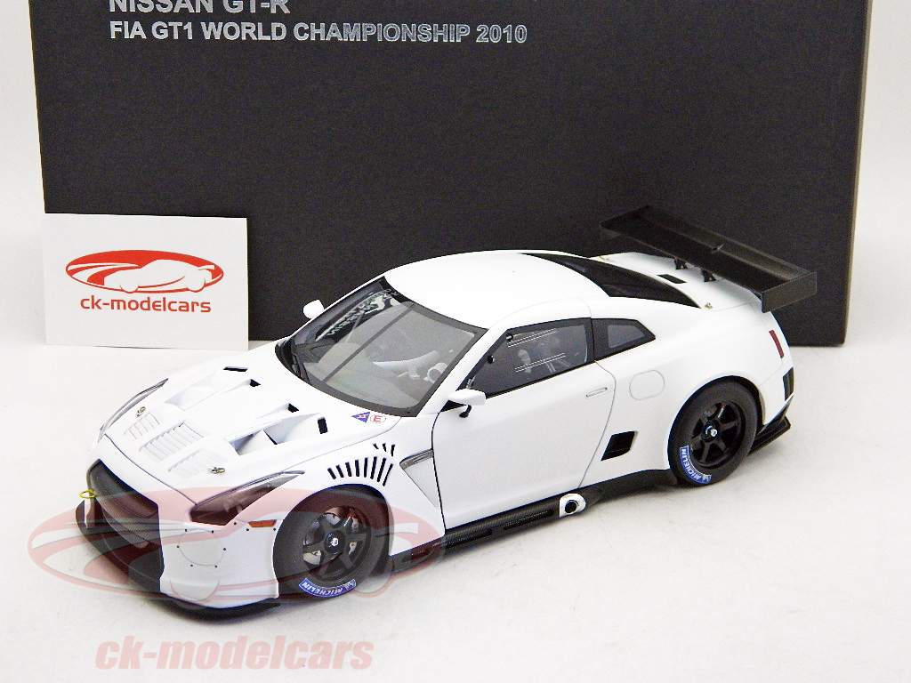 AUTOart 1:18 Nissan GT-R GT1 Championship RHD Plain Body