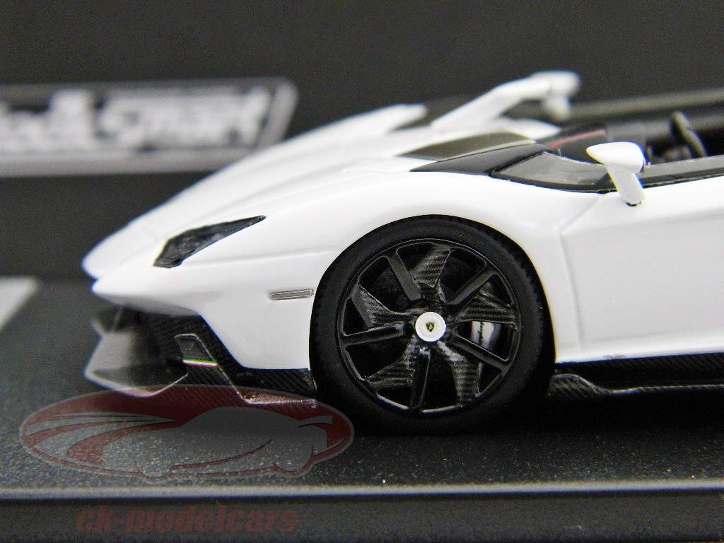Lamborghini Aventador J Autosalon Genève 2012 wit / wit 1:43 LookSmart
