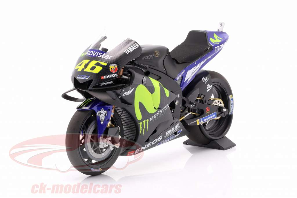 Valentino Rossi Yamaha YZR-M1 #46 Test Valencia MotoGP 2017 1:12 Minichamps