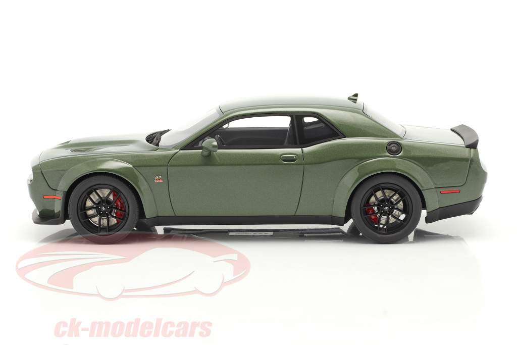 Dodge Challenger R/T Coupe Byggeår 2019 grøn metallisk 1:18 GT-Spirit