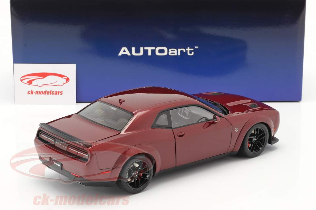 Dodge Challenger SRT Hellcat Byggeår 2018 oktan rød 1:18 AUTOart