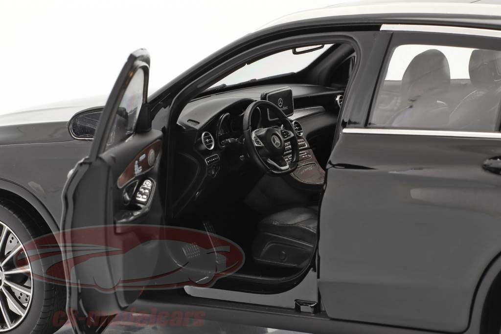 Mercedes-Benz GLC klasse (X253) Byggeår 2015 sort 1:18 Norev