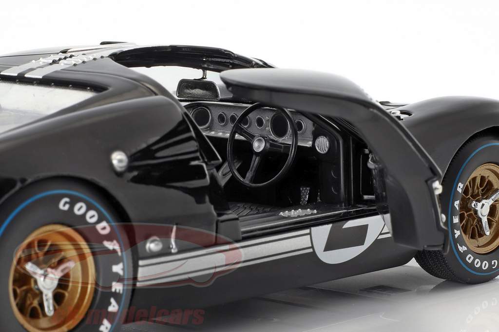 24h LeMans 1966 Collector's Set: libro Con Ford GT40 #1 #2 1:18 Shelby Collectibles