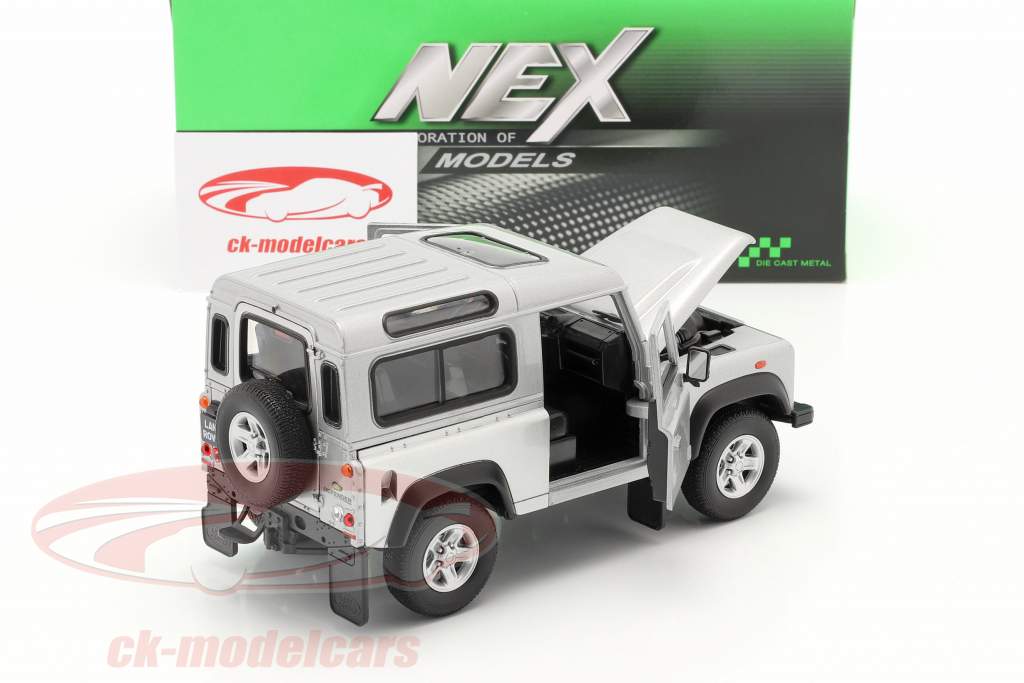 Land Rover Defender argent 1:24 Welly