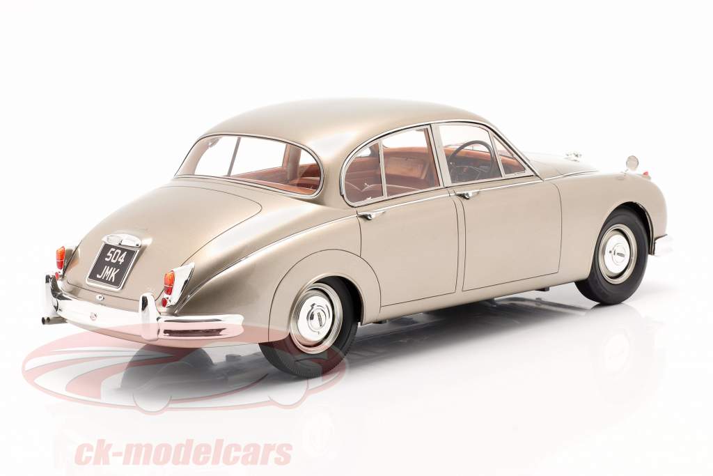 Jaguar MK II Anno di costruzione 1959-1968 oro metallico 1:12 Matrix