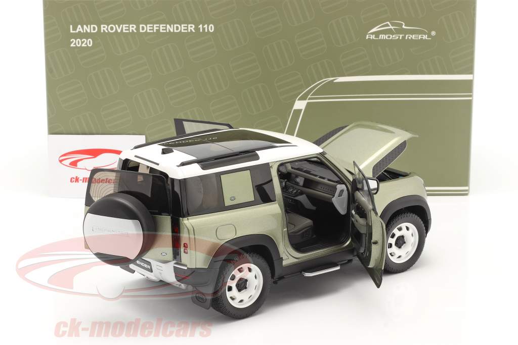 Land Rover Defender 90 和 车顶行李架 2020 pangea 绿色 1:18 Almost Real
