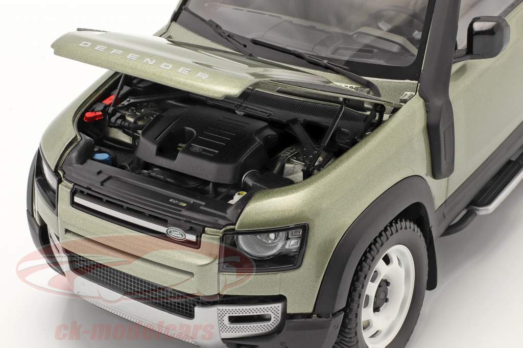 Land Rover Defender 90 和 车顶行李架 2020 pangea 绿色 1:18 Almost Real