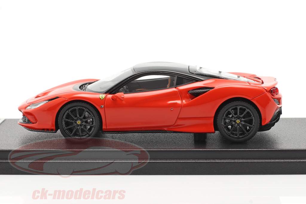 Ferrari F8 Tributo Byggeår 2019 dino rød / sort 1:43 LookSmart