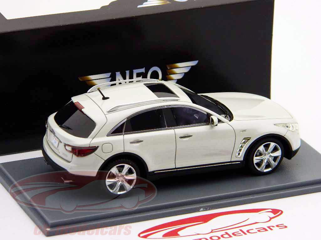 Infinity FX50 S wit / wit Neo 1:43