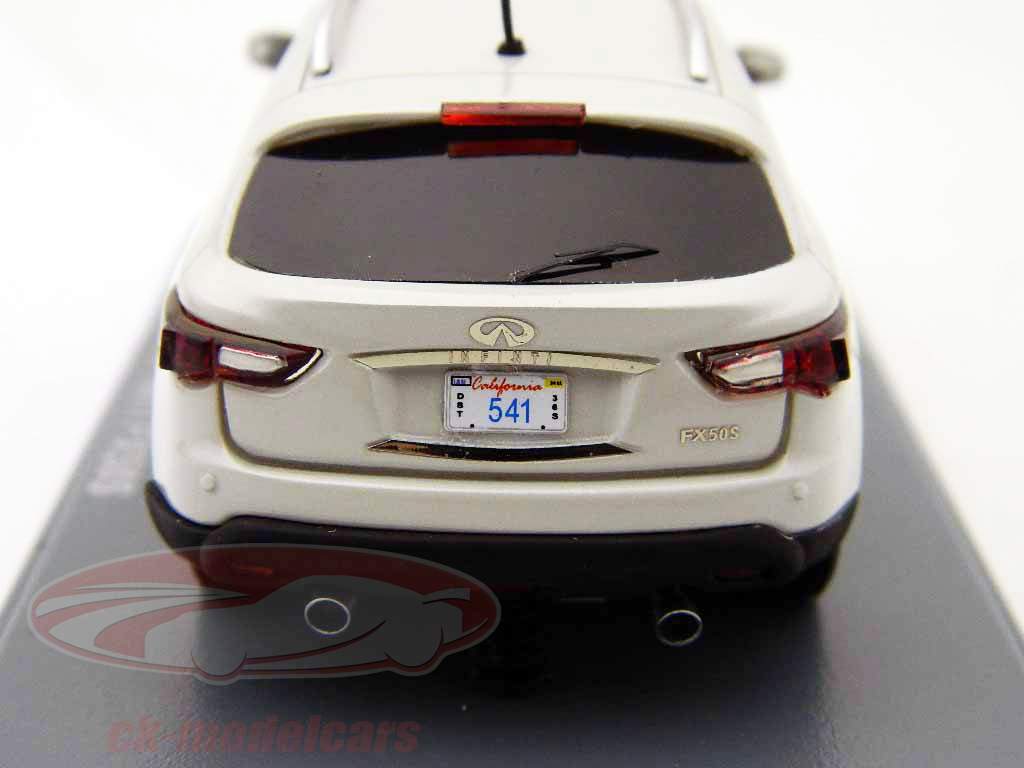 Infinity FX50 S wit / wit Neo 1:43