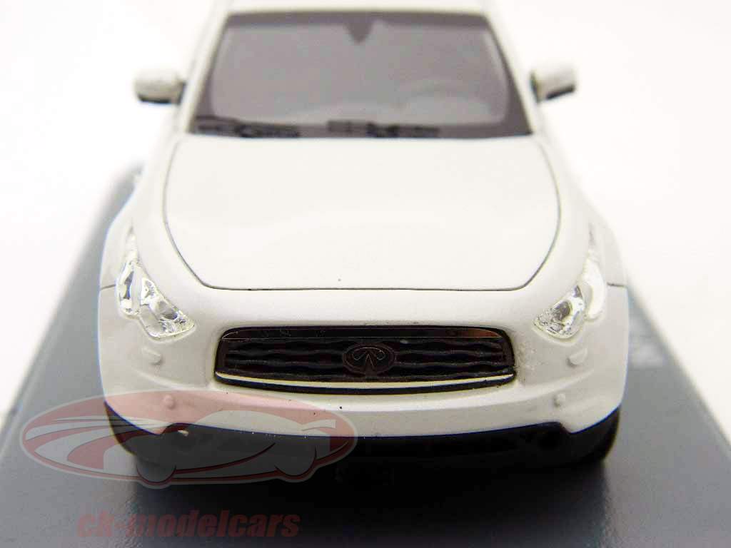 Infinity FX50 S wit / wit Neo 1:43
