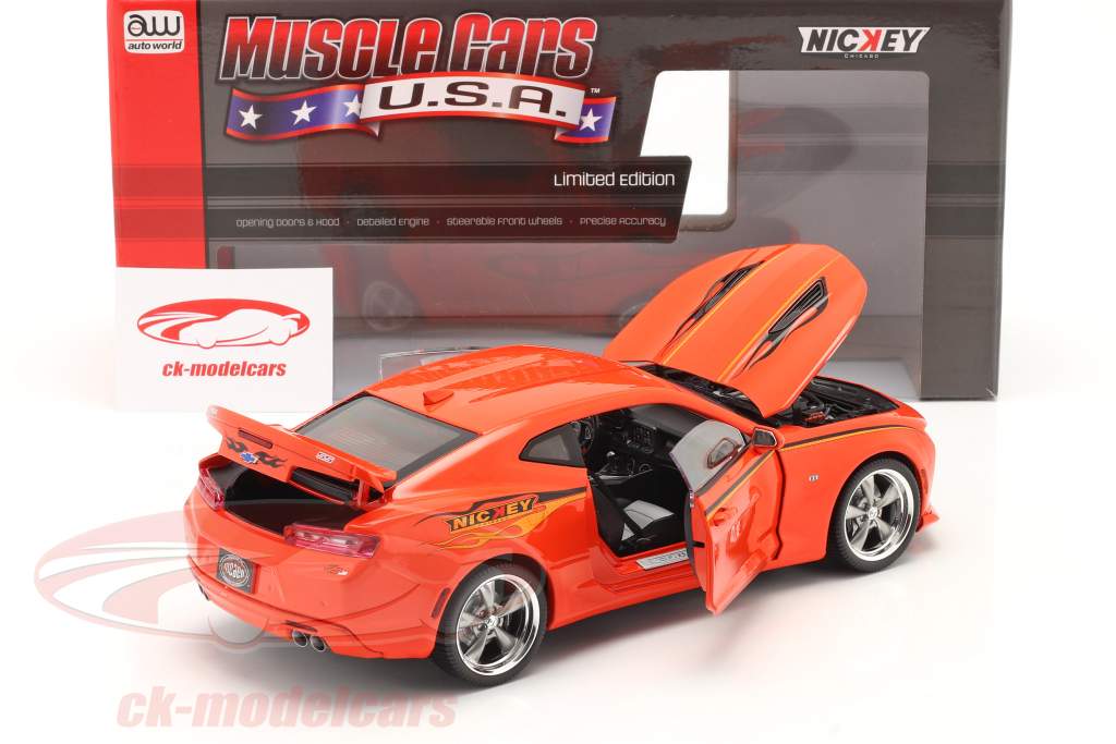 Chevrolet Nickey Super Camaro Anno di costruzione 2016 hugger arancia 1:18 AutoWorld