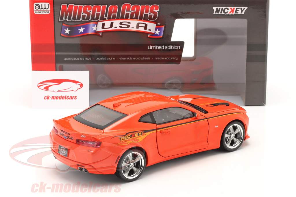 Chevrolet Nickey Super Camaro Anno di costruzione 2016 hugger arancia 1:18 AutoWorld