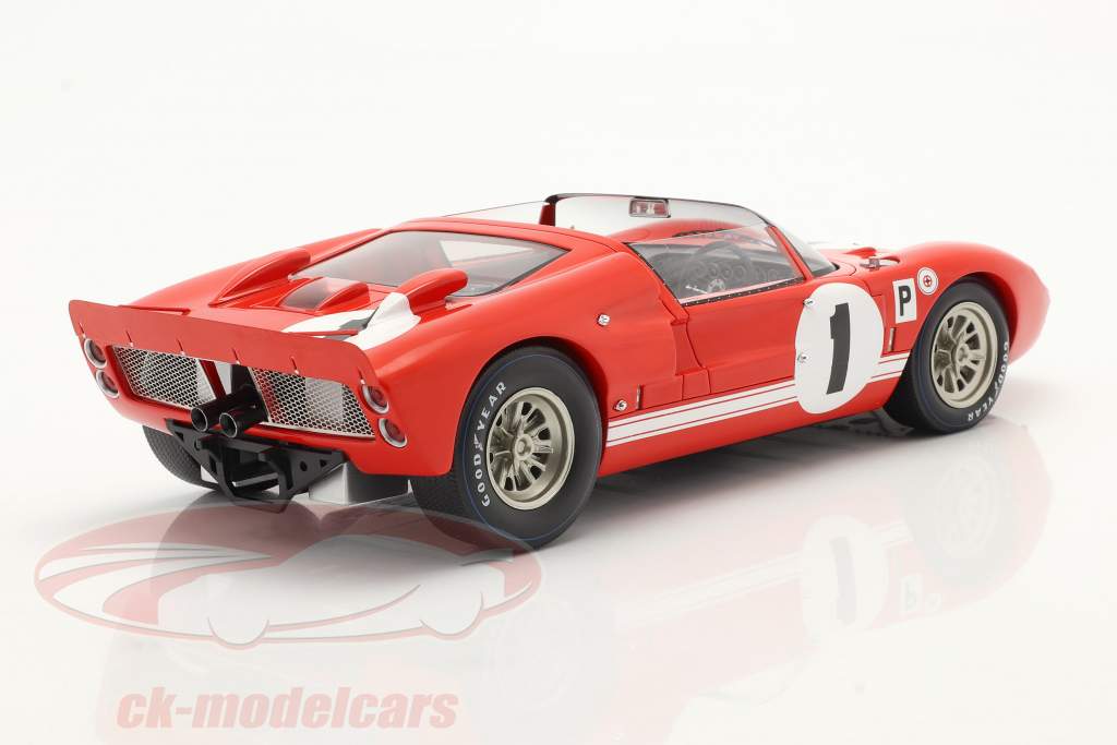 Ford GT40 X1 #1 vinder 12h Sebring 1966 Miles, Ruby 1:18 Spark