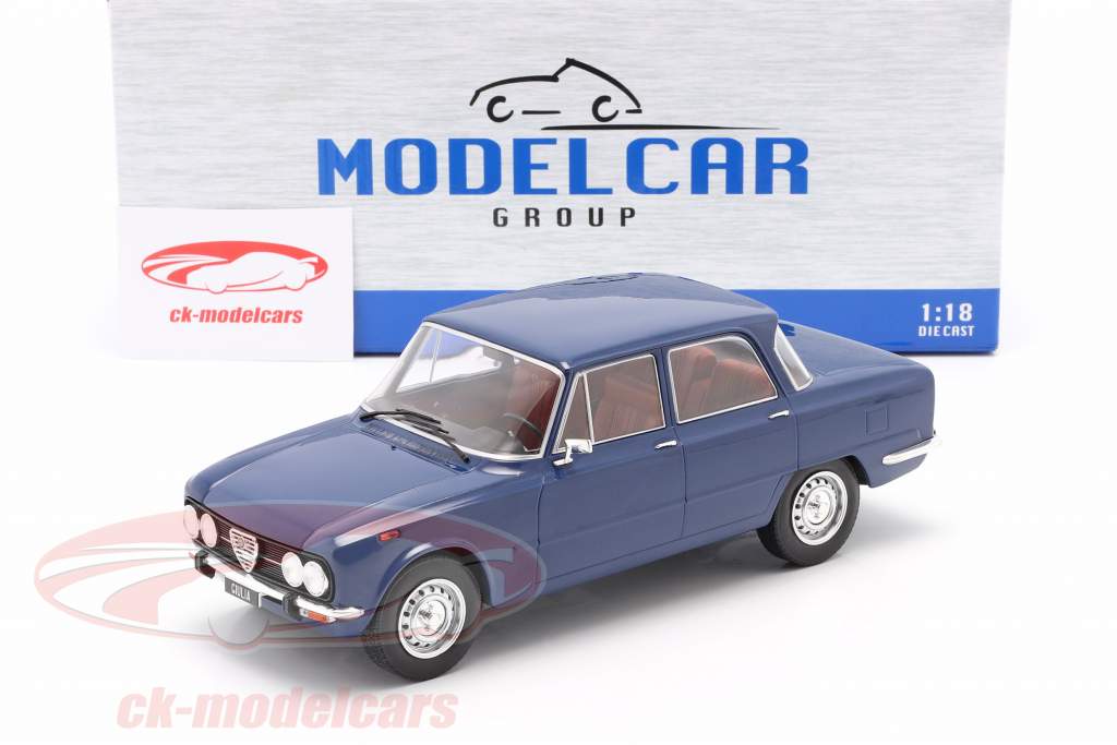 Alfa Romeo Giulia Nova Super Baujahr 1974 dunkelblau 1:18 ModelCar Group