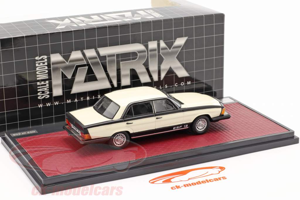 Mercedes-Benz ESF 13 Año de construcción 1972 blanco / negro 1:43 Matrix
